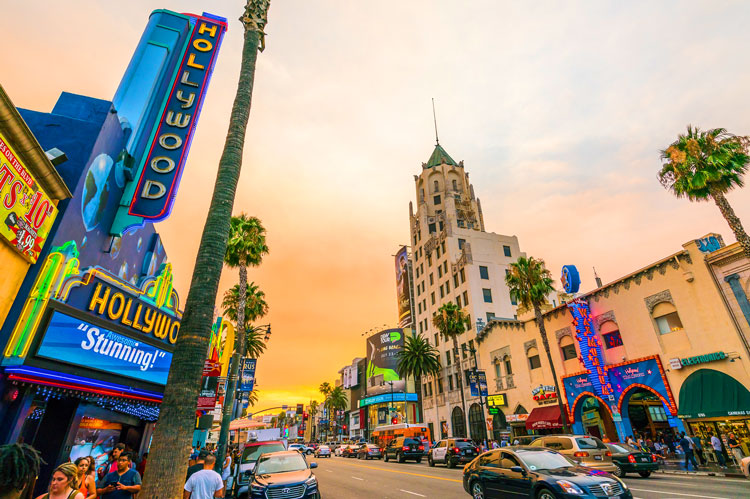 Hollywood Tour passing famous theaters and nightlife on Hollywood Boulevard